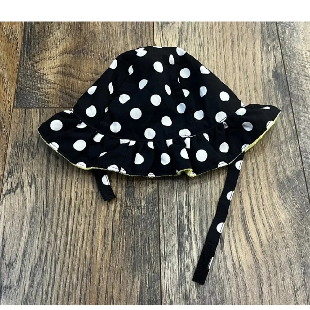 Old Navy Black and White Polka Dot Sun Hat